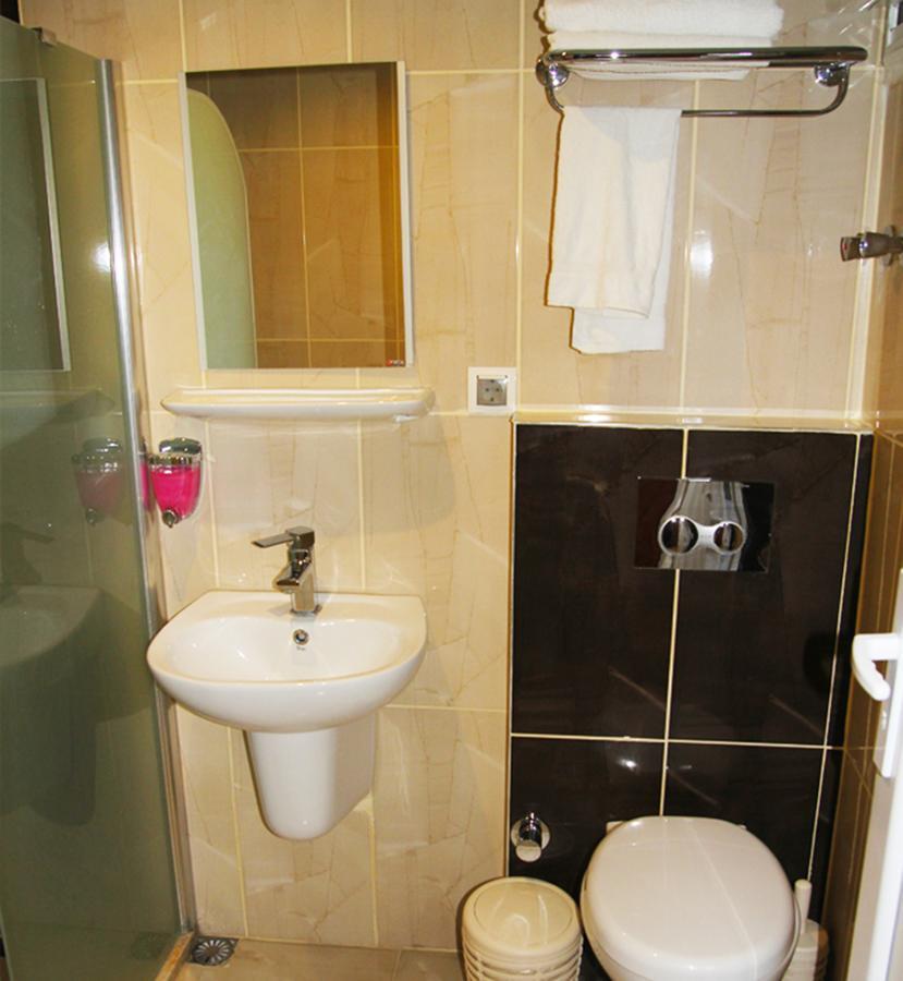 Dostlar Hotel Мерсін Екстер'єр фото